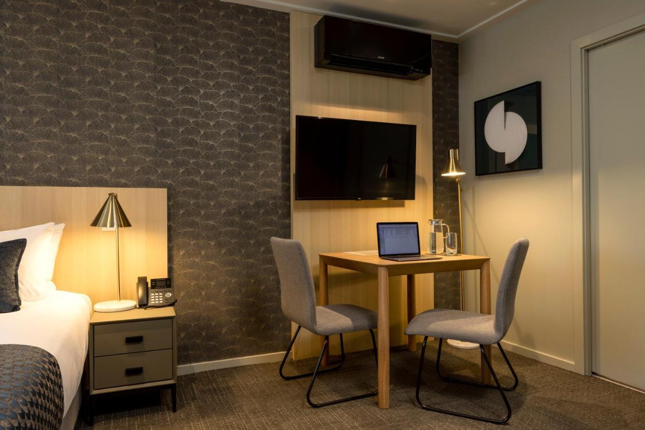 Quest 256 Lambton Hotel Уелингтън Екстериор снимка